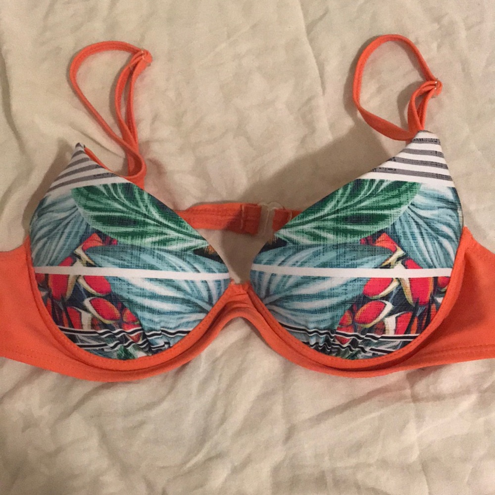 Maui and sons bikini top